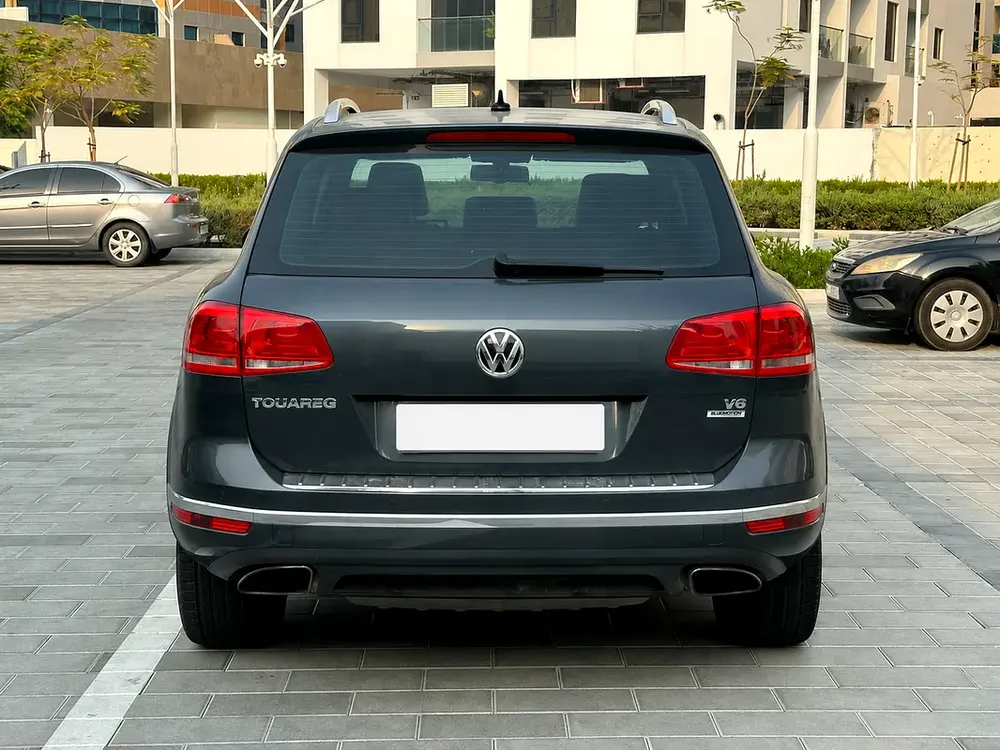 Volkswagen Touareg 2016 Bluemotion Technology GCC Specs - Image 4