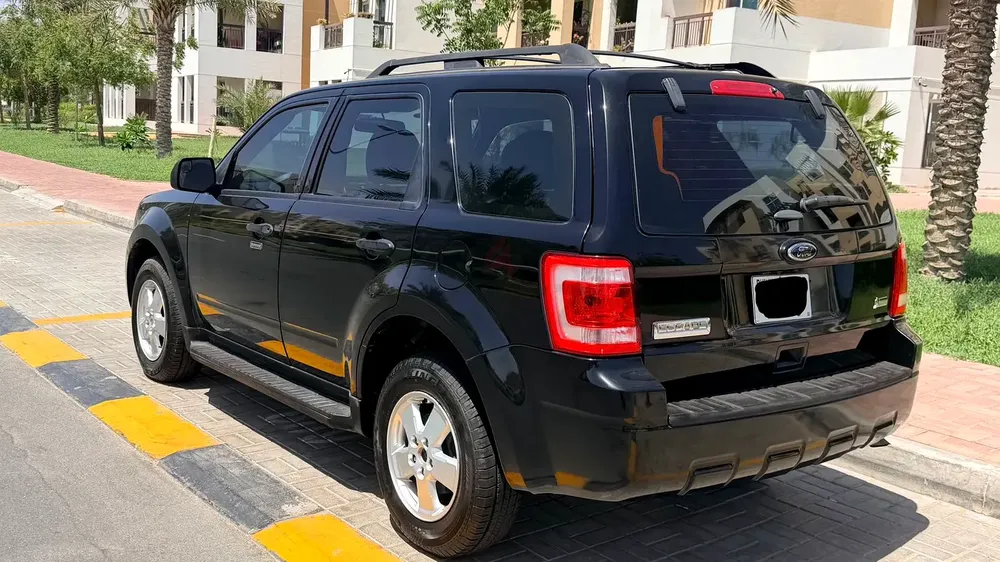 Ford escape XLT model 2012 Gcc spec top range - Image 4