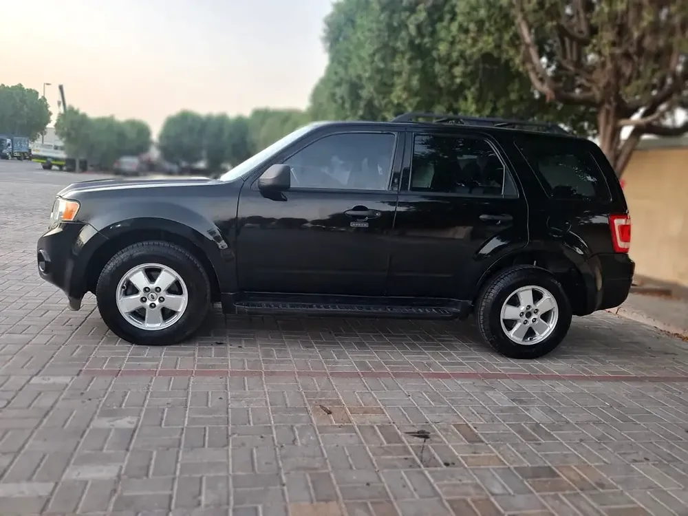 Ford escape XLT model 2012 Gcc spec top range - Image 7