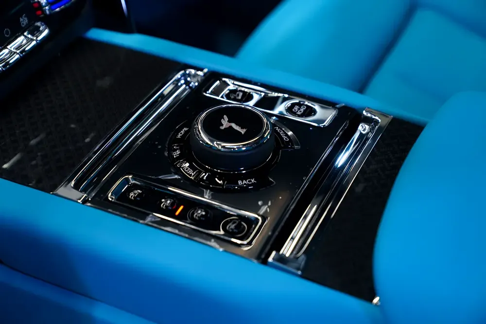 2026 | BRAND NEW | 0 KM MILEAGE | ROLLS-ROYCE CULLINAN - BLACK BADGE | EUROPEAN SPECS - Image 20