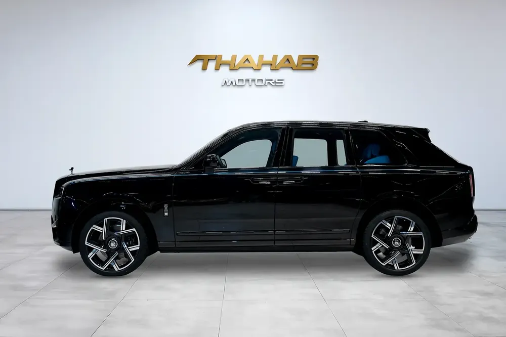 2026 | BRAND NEW | 0 KM MILEAGE | ROLLS-ROYCE CULLINAN - BLACK BADGE | EUROPEAN SPECS - Image 4