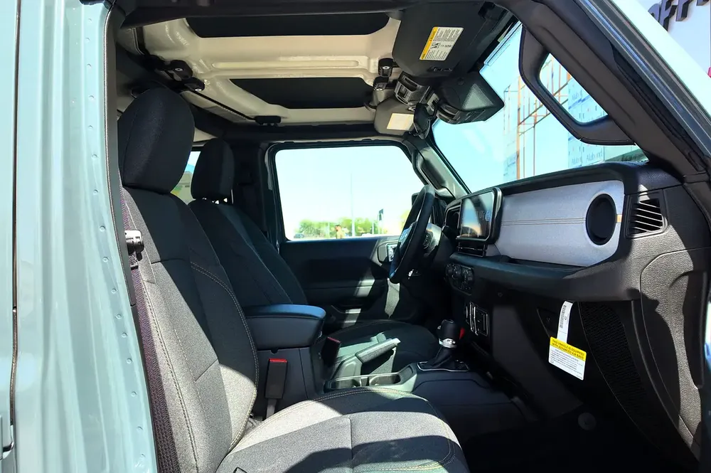 3 YRS OR 60K DEALER WARRANTY - 2025 JEEP WRANGLER 4DR SPORT ANVIL GREY 2.0L (STOCK) - Image 19