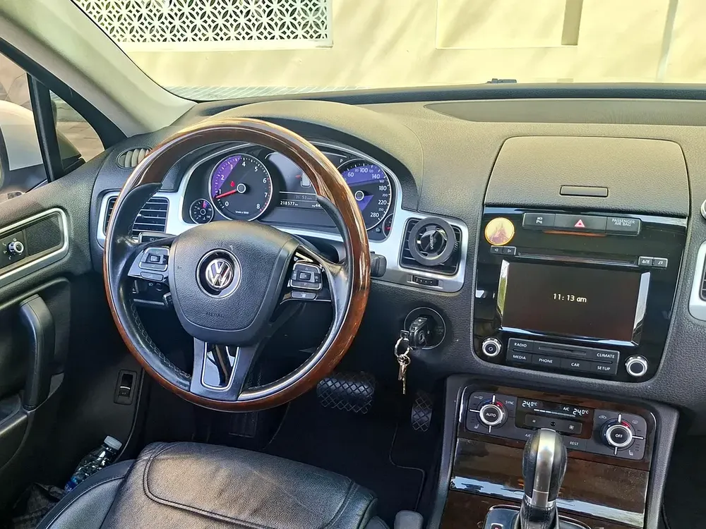AED 1885/month | 2015 Volkswagen Touareg  | GCC Specs | Ref#429813 - Image 10