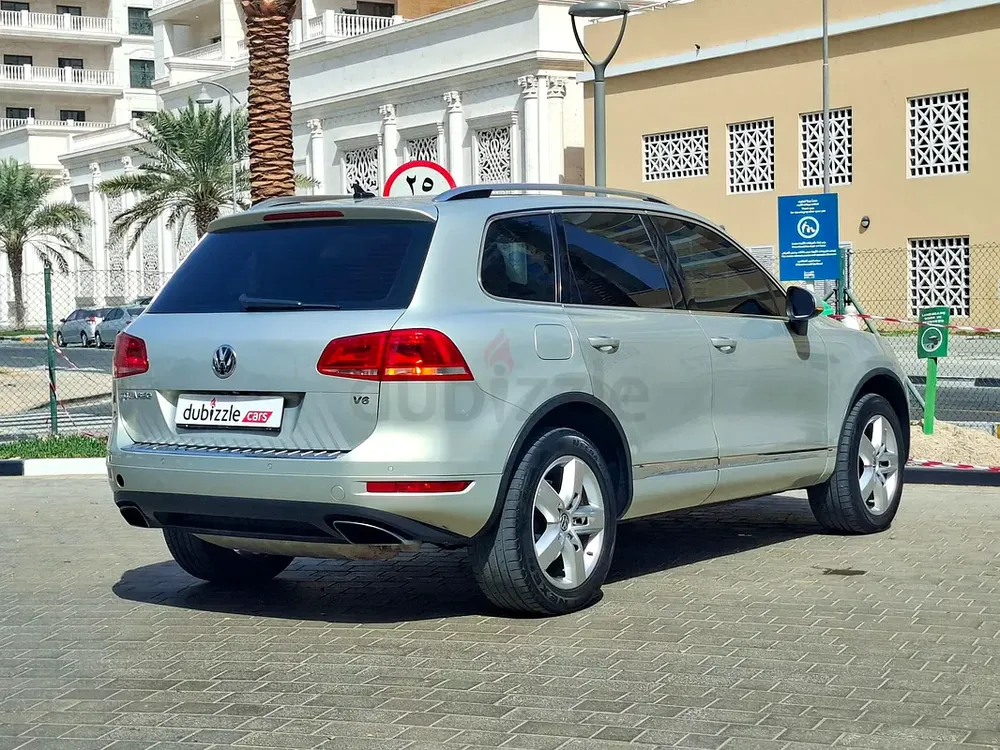 AED 1885/month | 2015 Volkswagen Touareg  | GCC Specs | Ref#429813 - Image 6