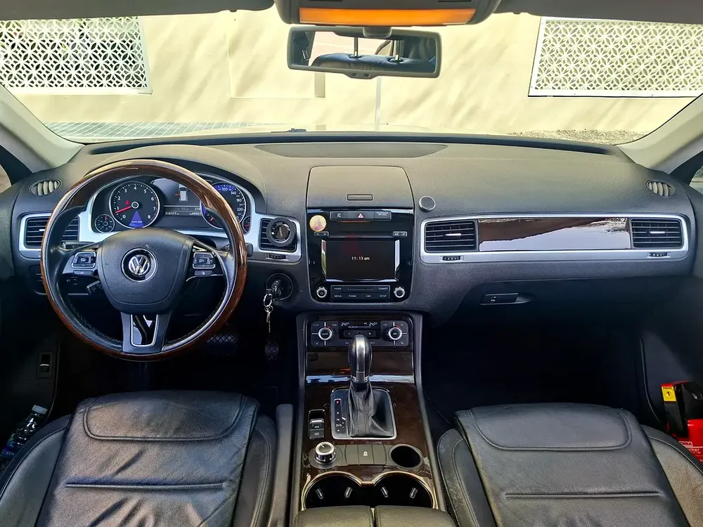 AED 1885/month | 2015 Volkswagen Touareg  | GCC Specs | Ref#429813 - Image 9