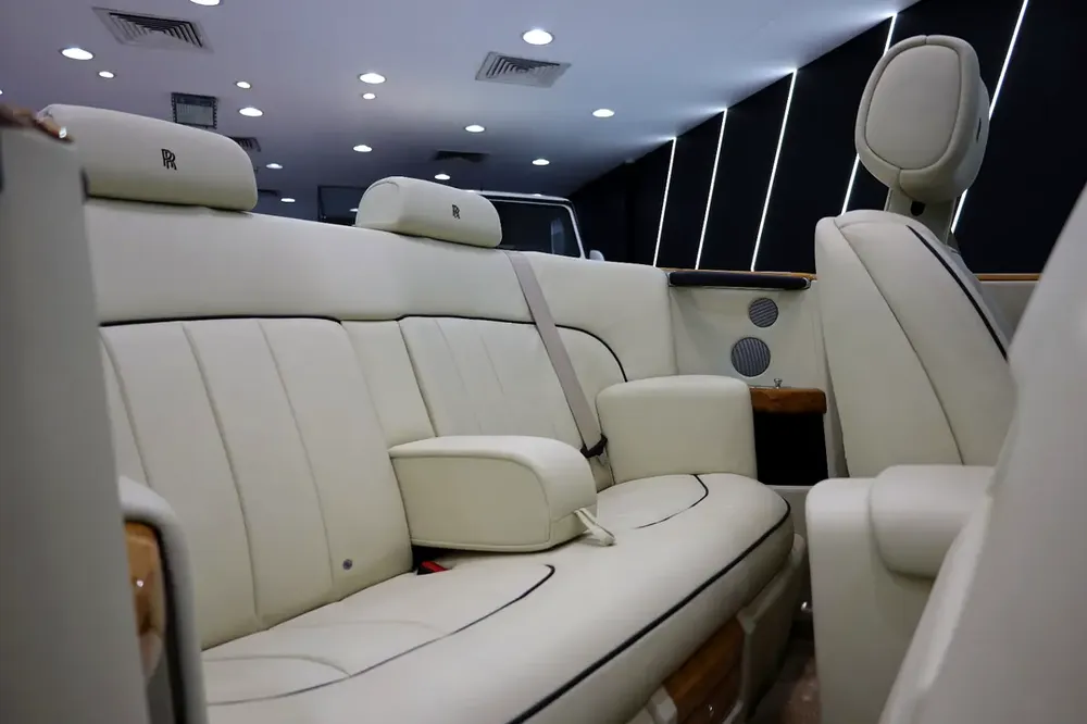 Phantom Drophead, 2013, 42,000KM ONLY, GCC Specs!! - Image 13