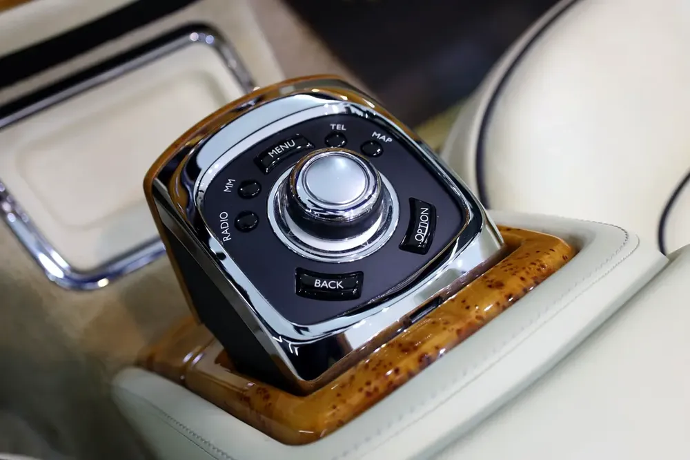 Phantom Drophead, 2013, 42,000KM ONLY, GCC Specs!! - Image 6
