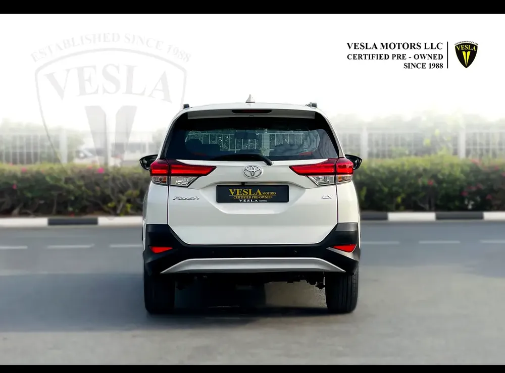 UNLIMITED MILEAGE WARRANTY / NAVIGATION + CAMERA + LED LIGHT + ALLOY WHEELS + KEYLESS START - Image 8