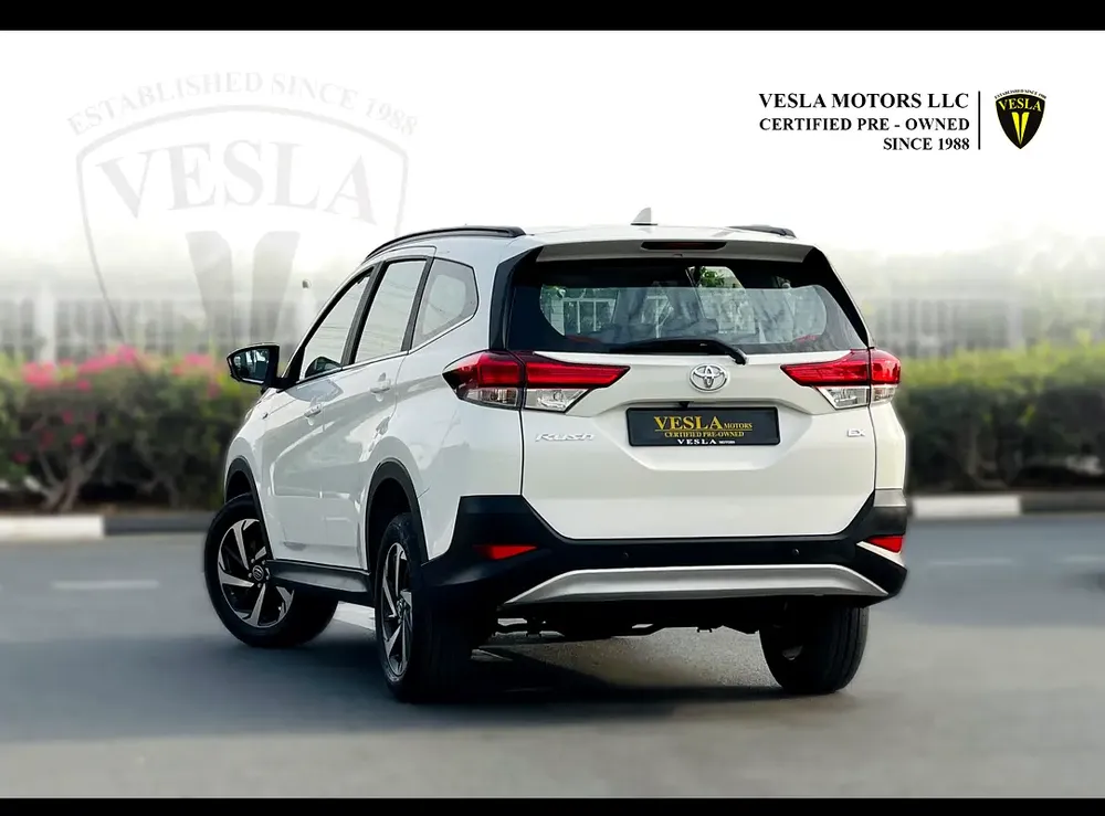 UNLIMITED MILEAGE WARRANTY / NAVIGATION + CAMERA + LED LIGHT + ALLOY WHEELS + KEYLESS START - Image 9