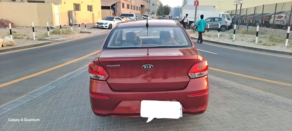 KIA PEGAS 2020 GCC SPECS. VERY GOOD CONDITION - Image 4