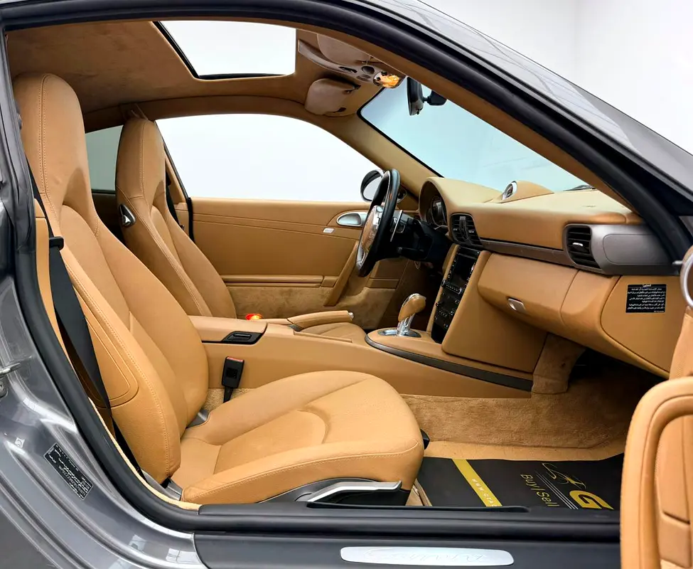 2009 Porsche 911 Carrera, Full Service History, Fully Loaded, Excellent Condition, GCC - Image 10