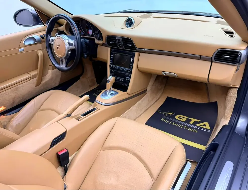 2009 Porsche 911 Carrera, Full Service History, Fully Loaded, Excellent Condition, GCC - Image 12
