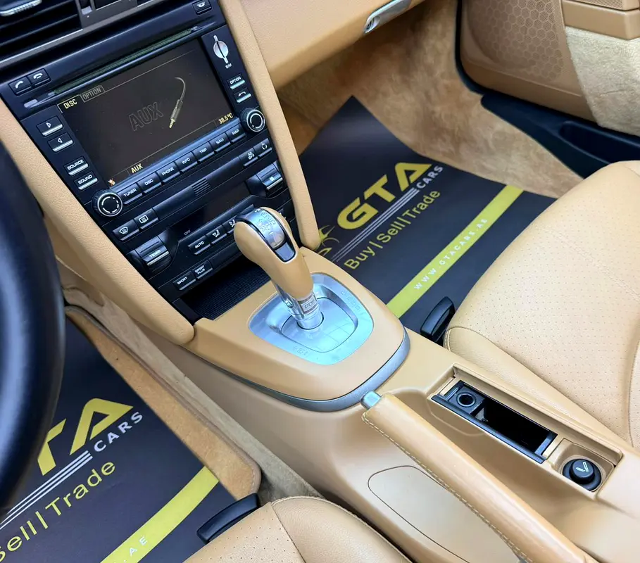 2009 Porsche 911 Carrera, Full Service History, Fully Loaded, Excellent Condition, GCC - Image 14