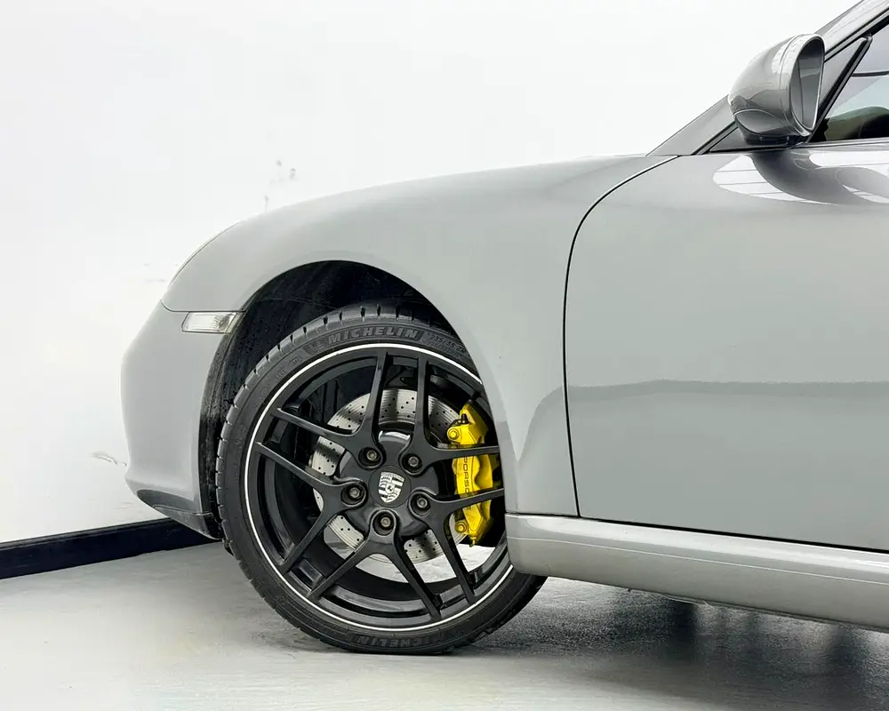 2009 Porsche 911 Carrera, Full Service History, Fully Loaded, Excellent Condition, GCC - Image 7
