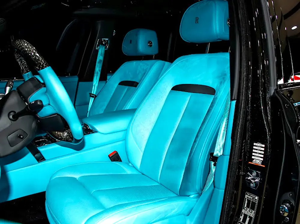 Rolls-Royce Cullinan Black Badge 2025 - 9000  Mileage - Mansory Upgrade - Image 11