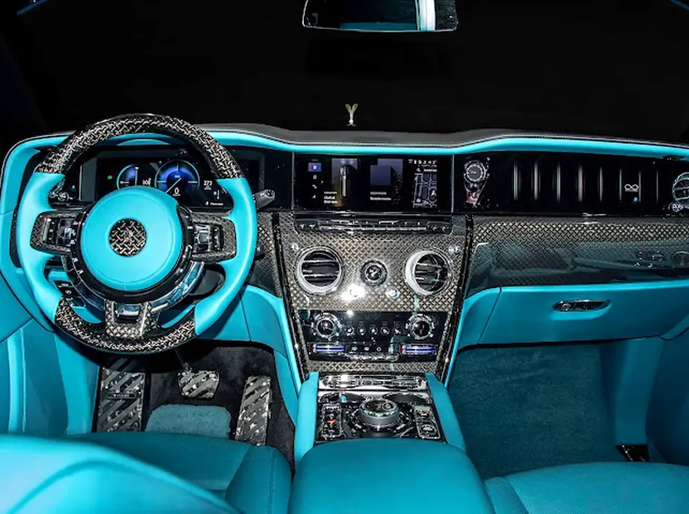 Rolls-Royce Cullinan Black Badge 2025 - 9000  Mileage - Mansory Upgrade - Image 17