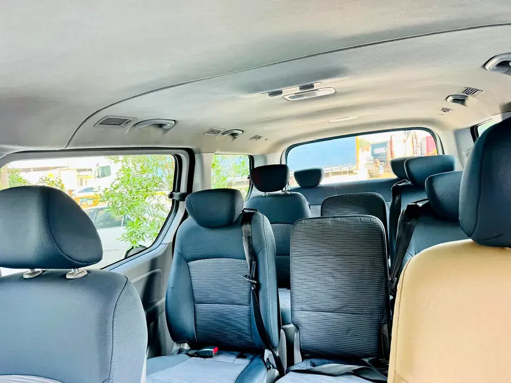 HYUNDAI H1. 2018 MODEL. GCC. GOOD Condition. - Image 8