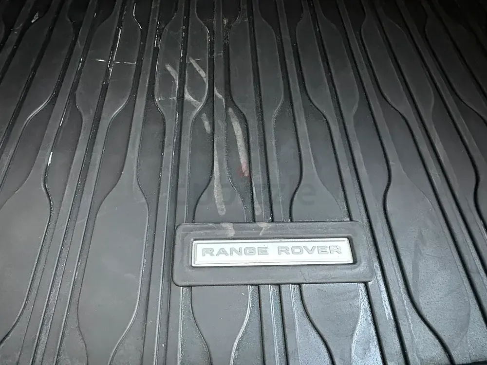 2024 Range Rover Velar R-Dynamic SE - GCC Specs | Excellent Condition | 11K Kms - Image 16