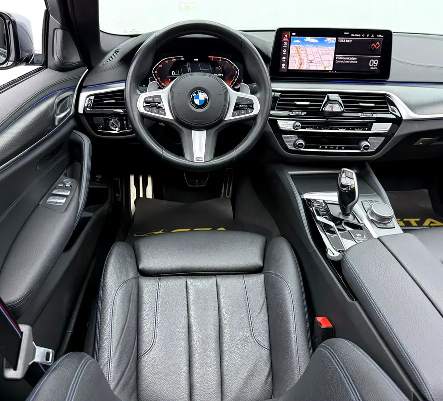 2023 BMW 530i M-Sport, 2027 BMW Warranty + Service Pack, Full BMW Service History, Low Km, GCC - Image 14