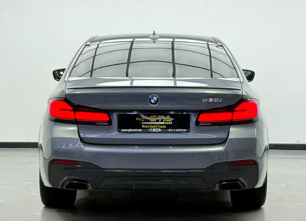 2023 BMW 530i M-Sport, 2027 BMW Warranty + Service Pack, Full BMW Service History, Low Km, GCC - Image 5