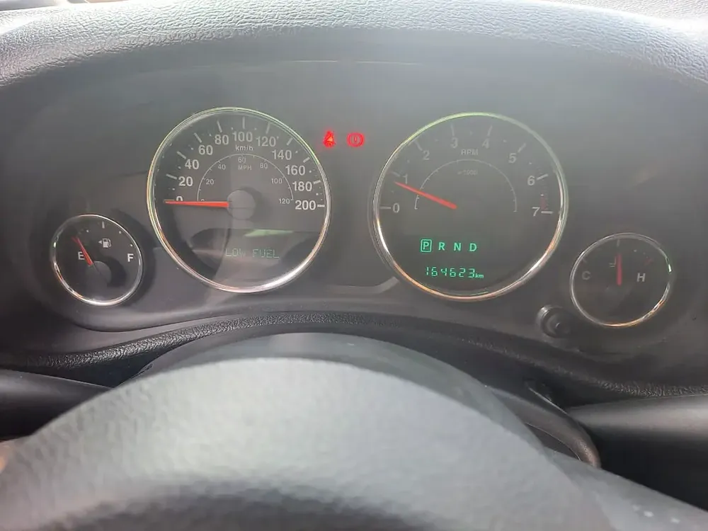 JEEP WRANGLER RUBICON 2015 GCC FULL OPTION NO ACCIDENT VERY CLEAN - Image 11