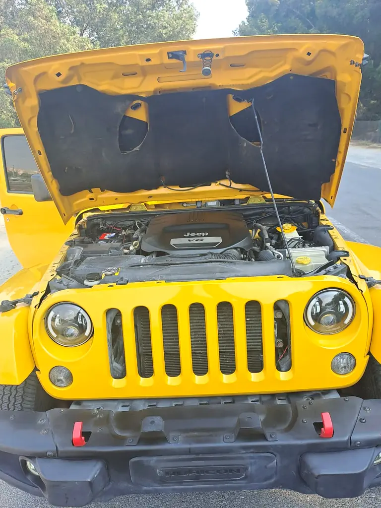 JEEP WRANGLER RUBICON 2015 GCC FULL OPTION NO ACCIDENT VERY CLEAN - Image 9