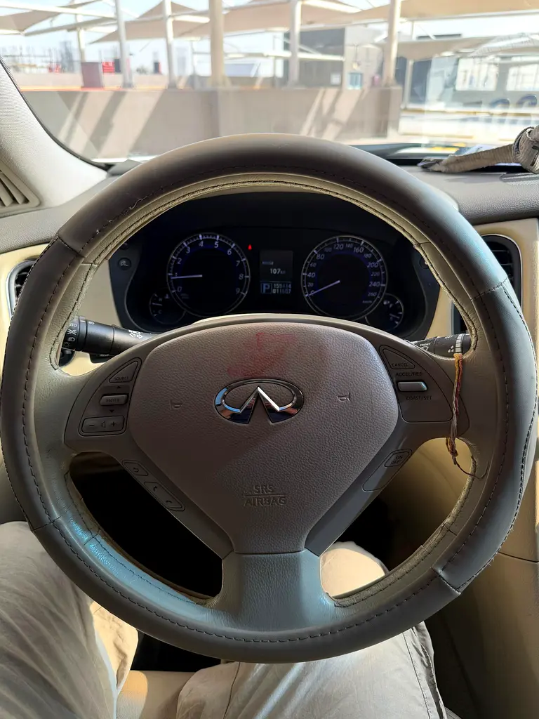Infiniti QX50 Luxury 2015 GCC Specs - No Accidents - Mint Condition - Image 8
