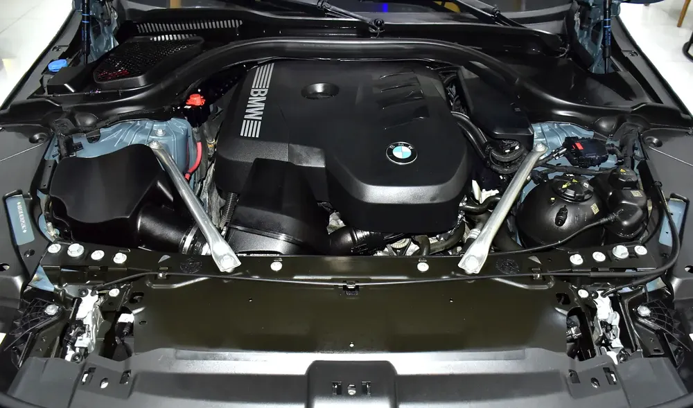 AED 3,411 EMi at 0% DP | BMW 520i M-Kit ( 2024 Model ) in Grey Color GCC Specs - Image 20