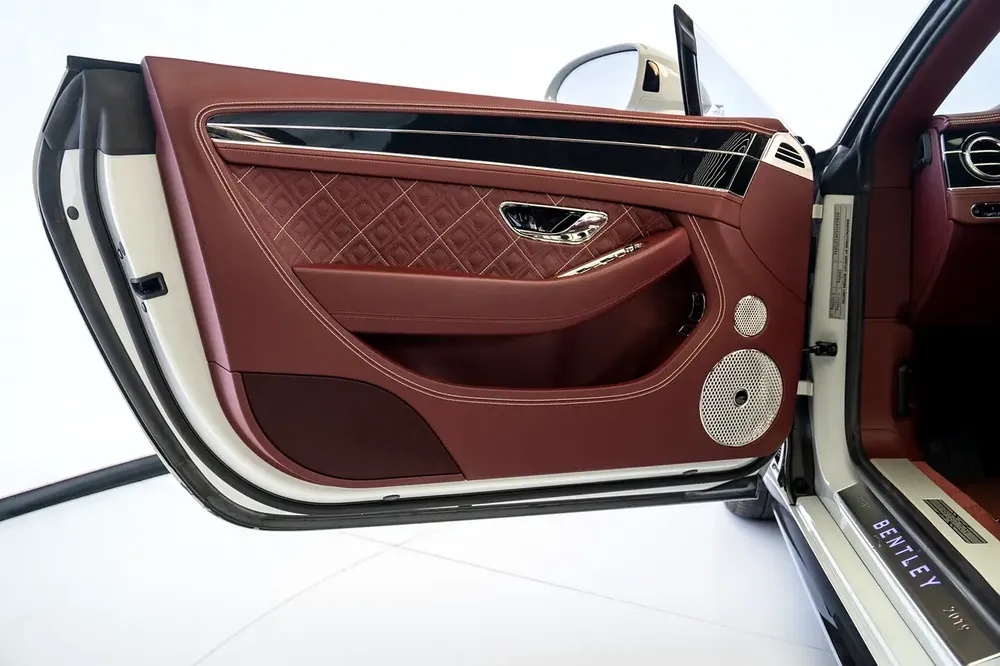 GTC W12 FIRST EDITION - CARBON INTERIOR - WARRANTY DEC 2025 - Image 10