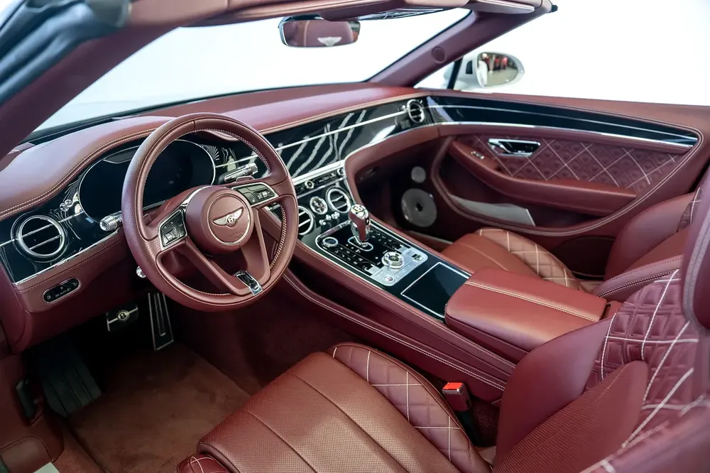 GTC W12 FIRST EDITION - CARBON INTERIOR - WARRANTY DEC 2025 - Image 11