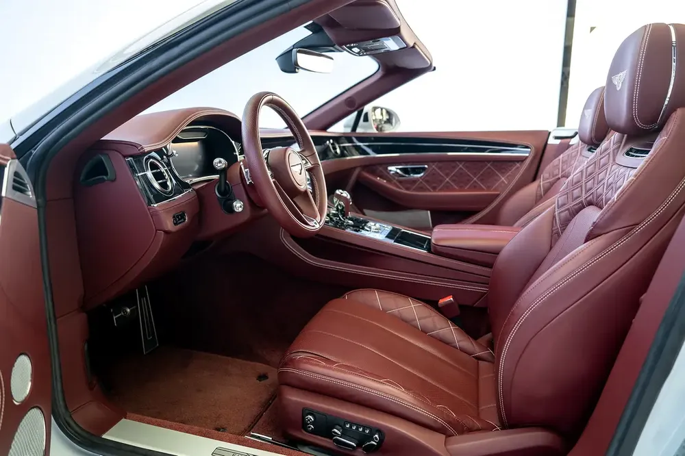 GTC W12 FIRST EDITION - CARBON INTERIOR - WARRANTY DEC 2025 - Image 12