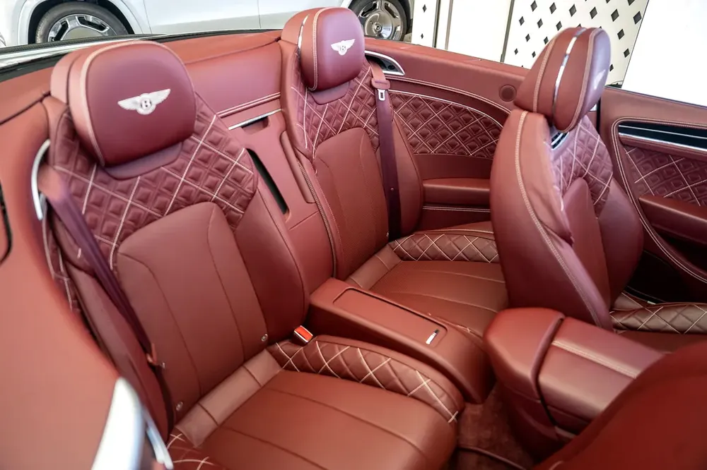 GTC W12 FIRST EDITION - CARBON INTERIOR - WARRANTY DEC 2025 - Image 17