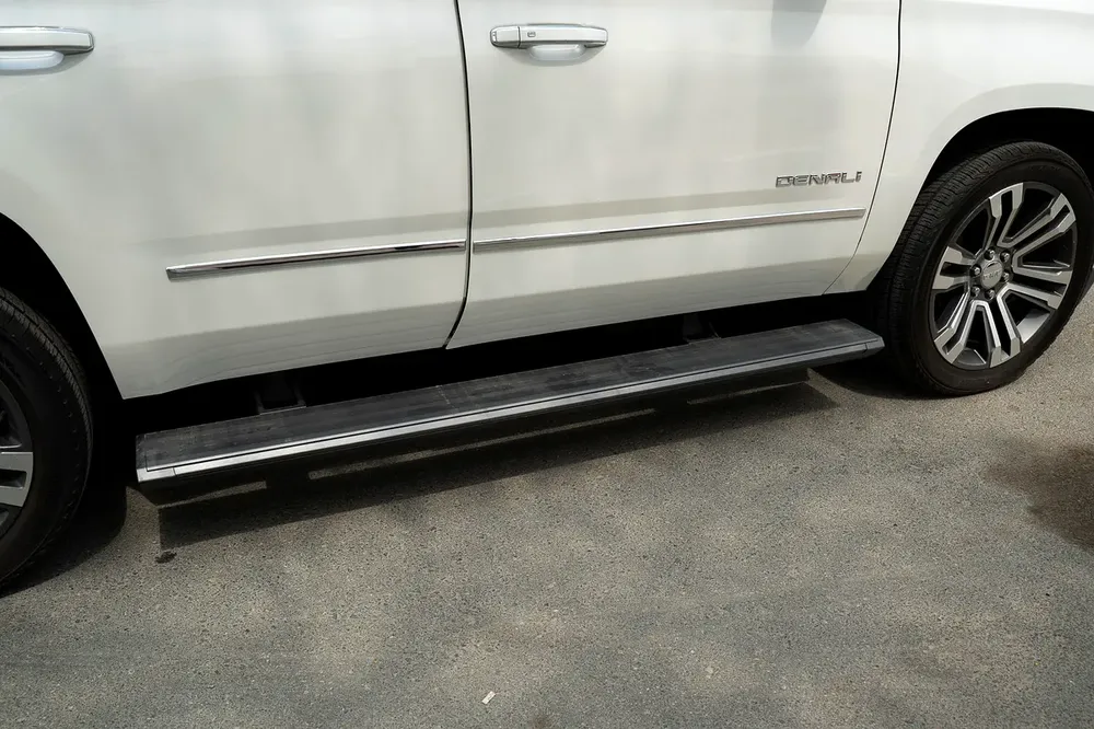 GMC Yukon Denali 2019 - American Specs - Fully Loaded- 160,000 KM - Image 11