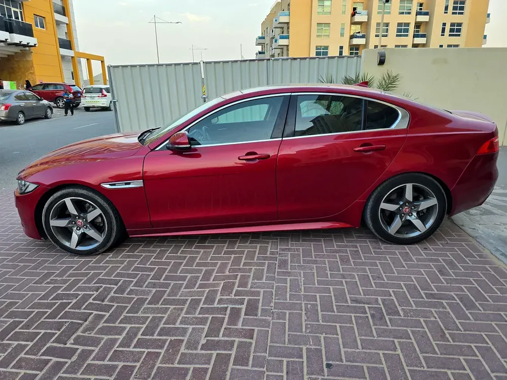 Jaguar XE R-Sport 2016 - European Specs free accident panoramic low mileage only 128000km original p - Image 4