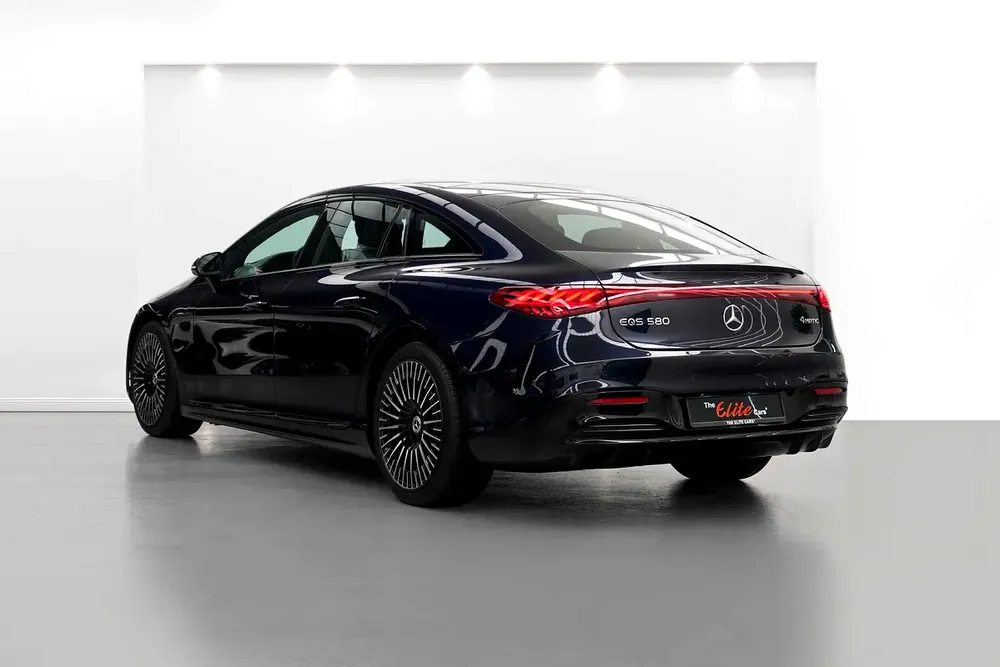 2022 MERCEDES EQS 580 4MATIC / GCC / BURMESTER SOUND / DEALER WARRANTY AND SERVICE - Image 4