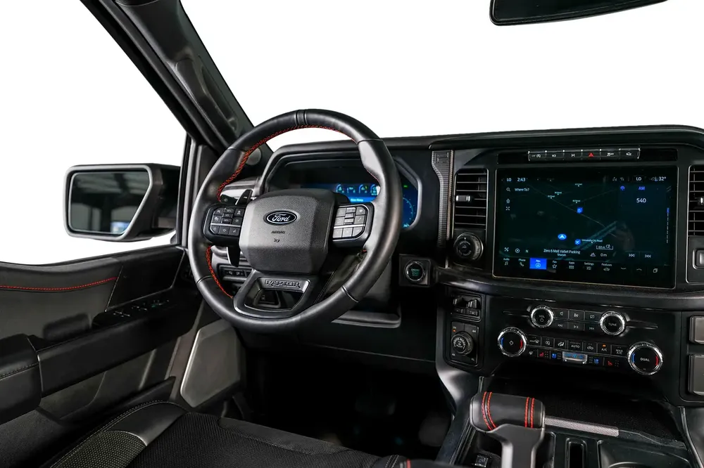 Ford Raptor F-150 Performance - Full Service History - Ford Warranty and Service Package - GCC Specs - Image 13