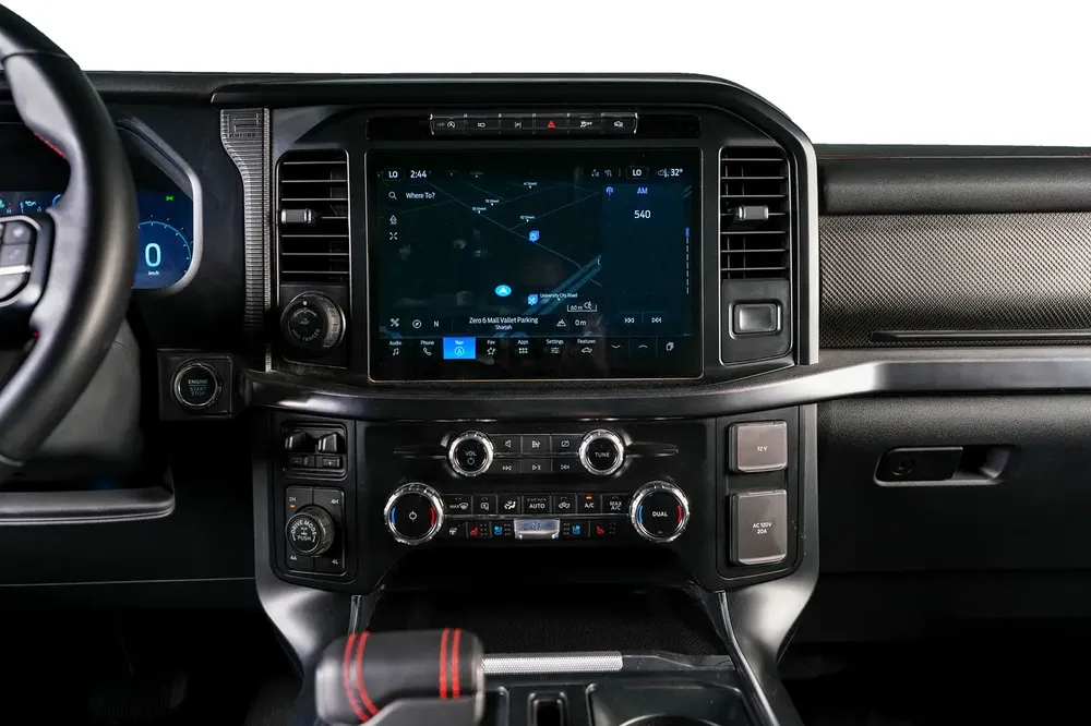 Ford Raptor F-150 Performance - Full Service History - Ford Warranty and Service Package - GCC Specs - Image 14