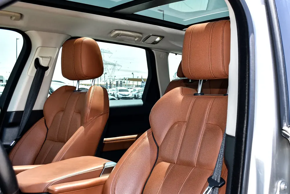 2016 Land Rover Range Rover Sport HSE Dynamic - Korean Specs - Pristine Condition - Image 16