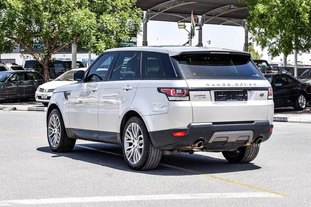 2016 Land Rover Range Rover Sport HSE Dynamic - Korean Specs - Pristine Condition - Image 7