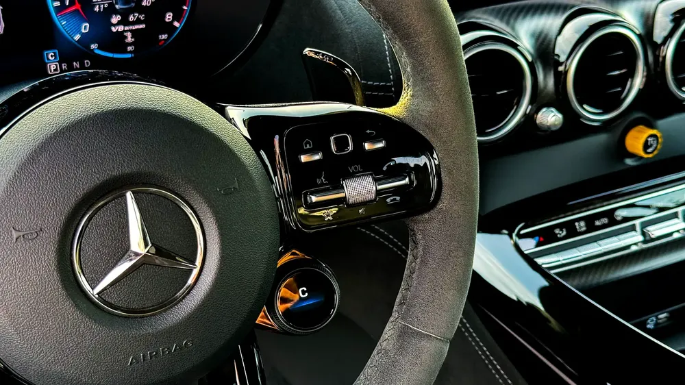 Mercedes AMG GT-Black Series 2021 GCC Full Service History 4.4L Biturbo V8 - Image 11