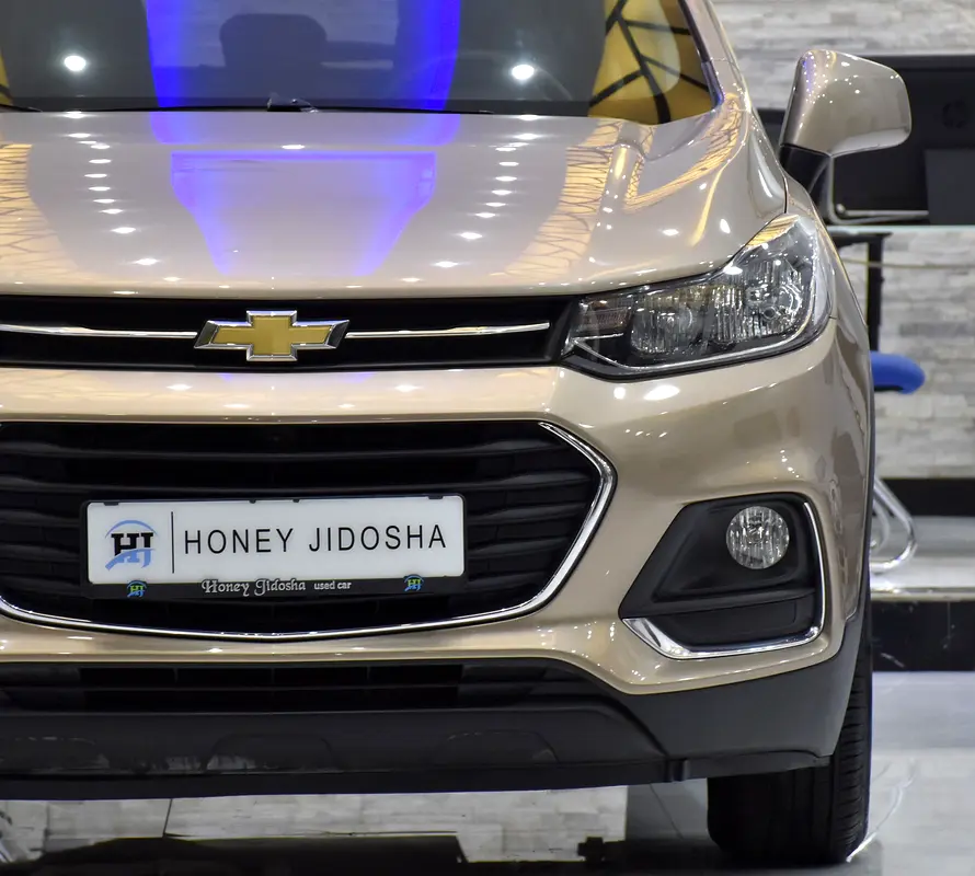 AED 476 EMi at 0% DP | Chevrolet Trax LT ( 2019 Model ) in Brown / Beige Color GCC Specs - Image 4