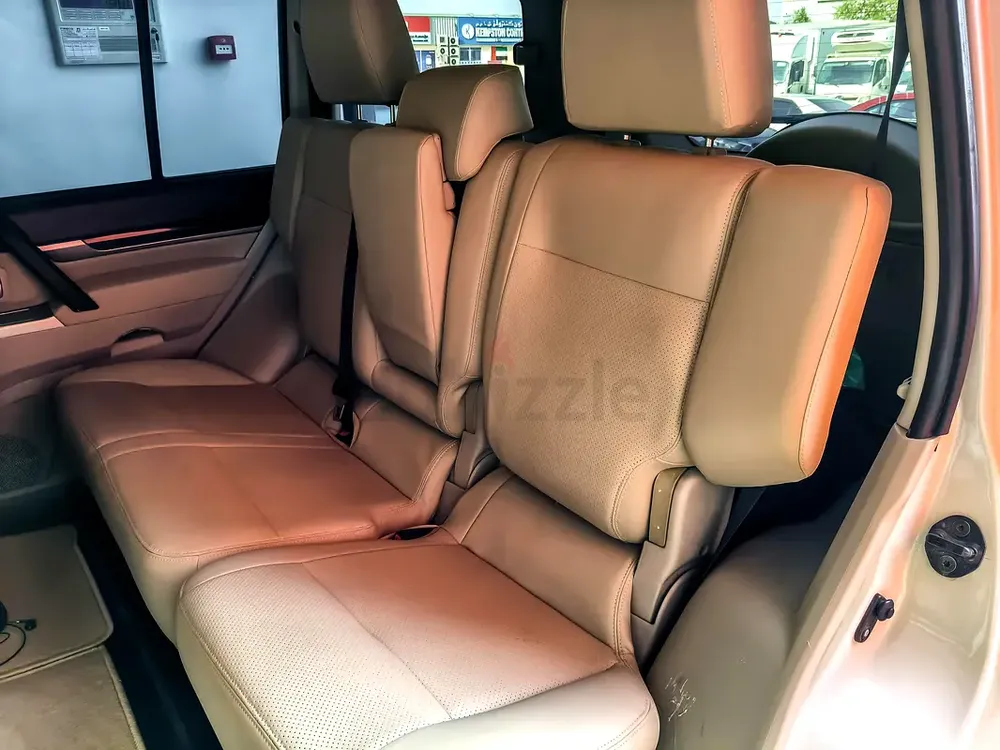 AED 843/month | 2017 Mitsubishi Pajero  | GCC Specs | Ref#470583 - Image 11