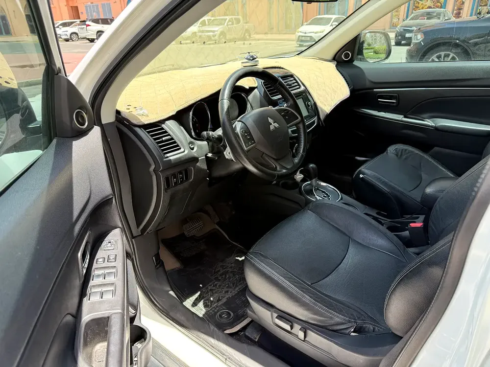 Mitsubishi ASX GLS 4WD Top Line 2015 - GCC Specs - Image 6