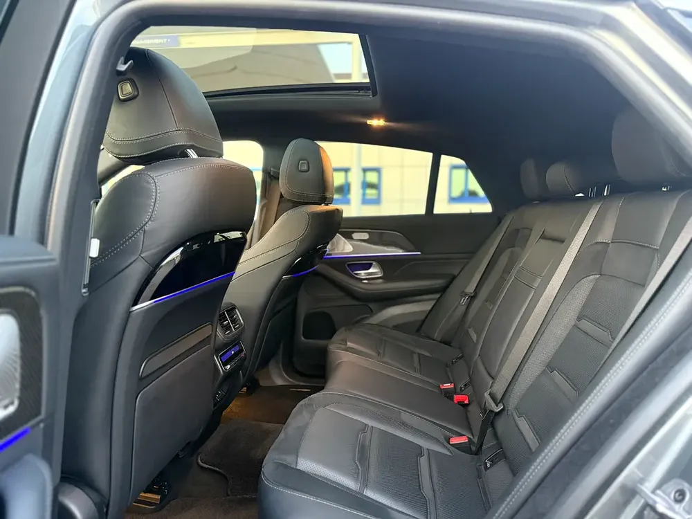 MERCEDES GLE 63s COUPE - 2022 - 30,000 kms - FULL OPTION - JAPANESE SPEC - Image 10
