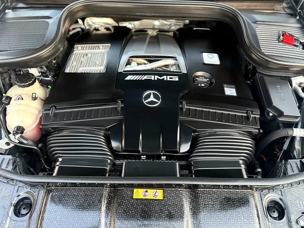 MERCEDES GLE 63s COUPE - 2022 - 30,000 kms - FULL OPTION - JAPANESE SPEC - Image 13
