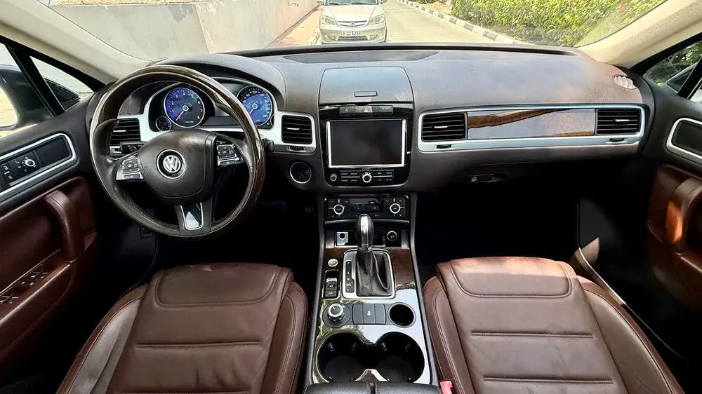2013 Volkswagen Touareg Highline | G.C.C | Full Options - Image 13