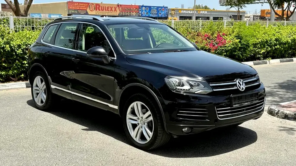 2013 Volkswagen Touareg Highline | G.C.C | Full Options - Image 4