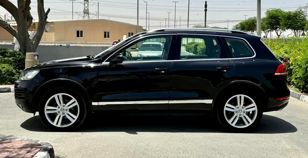 2013 Volkswagen Touareg Highline | G.C.C | Full Options - Image 7
