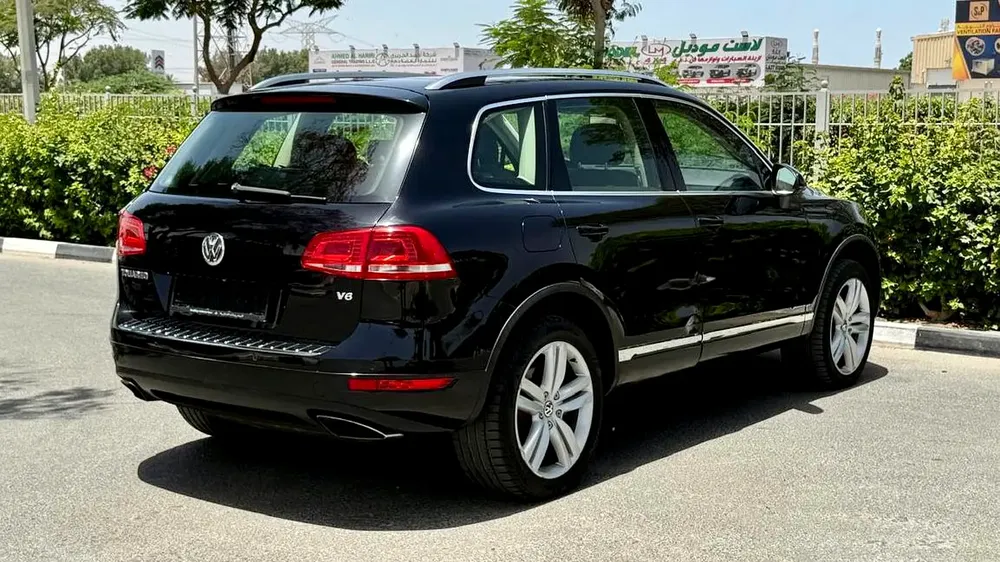 2013 Volkswagen Touareg Highline | G.C.C | Full Options - Image 8