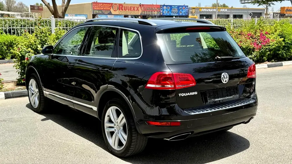 2013 Volkswagen Touareg Highline | G.C.C | Full Options - Image 9